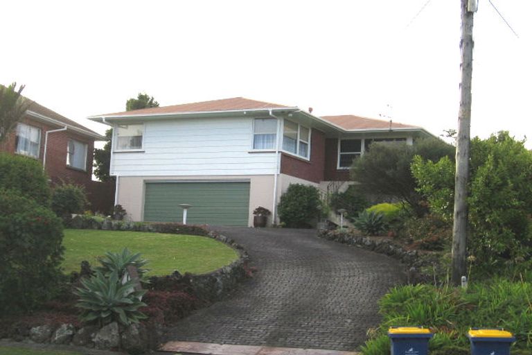 Photo of property in 8 Royal Road, Massey, Auckland, 0614