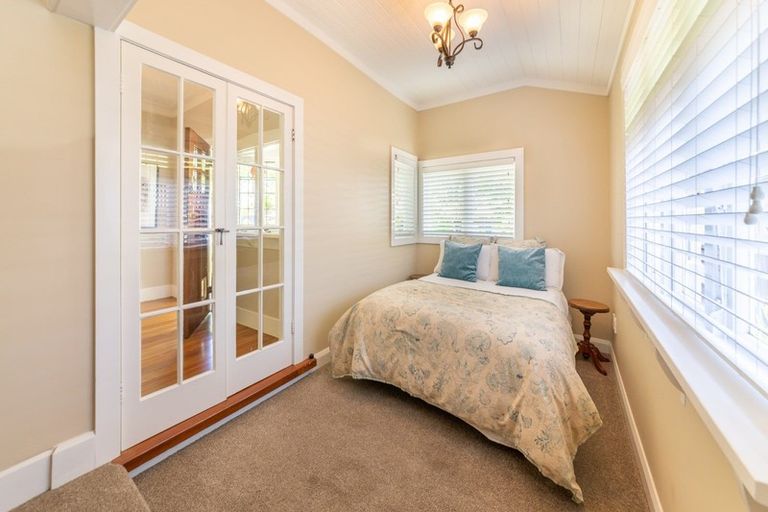 Photo of property in 16 Selwyn Crescent, College Estate, Whanganui, 4500