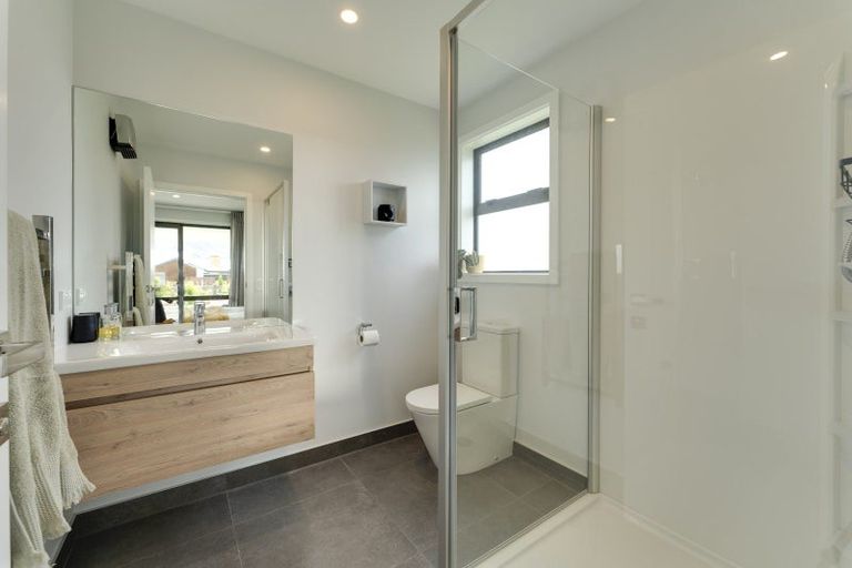 Photo of property in 1 Smitham Drive, Cromwell, 9310