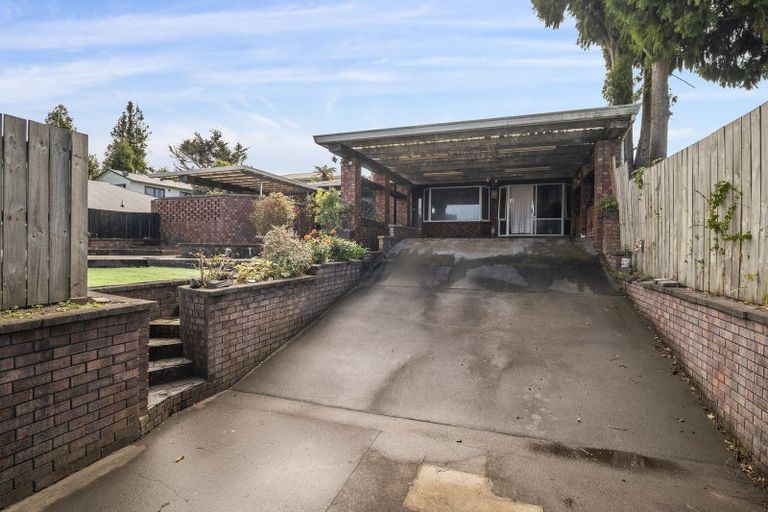 Photo of property in 100a Kawaha Point Road, Kawaha Point, Rotorua, 3010