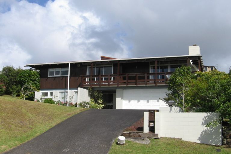 Photo of property in 57 Parr Terrace, Castor Bay, Auckland, 0620