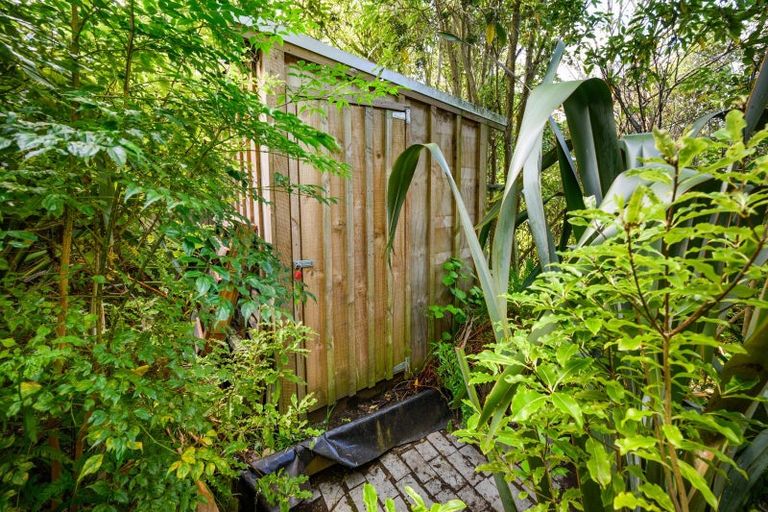 Photo of property in 151 Summerhill Drive, Fitzherbert, Palmerston North, 4410