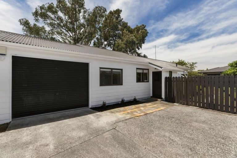 Photo of property in 2/3 Kent Road, Manurewa, Auckland, 2102