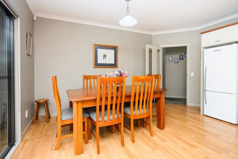 Photo of property in 8 Stonebridge Heights, Feilding, 4702