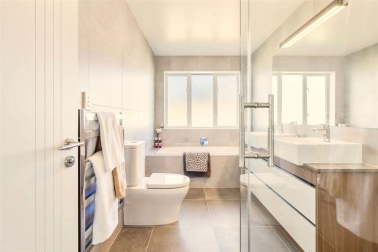 Photo of property in 19 Paripari Street, Flat Bush, Auckland, 2019