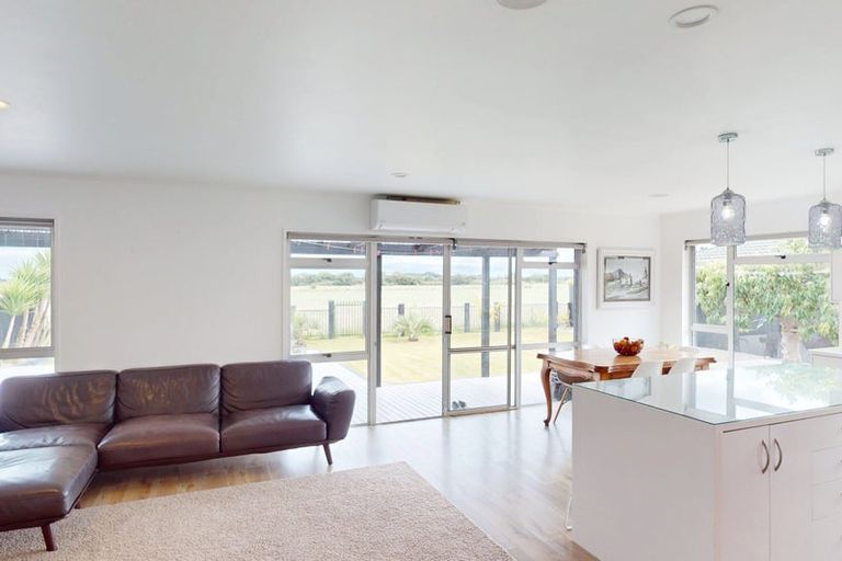Photo of property in 21 Meadowbrook Drive, Cloverlea, Palmerston North, 4412