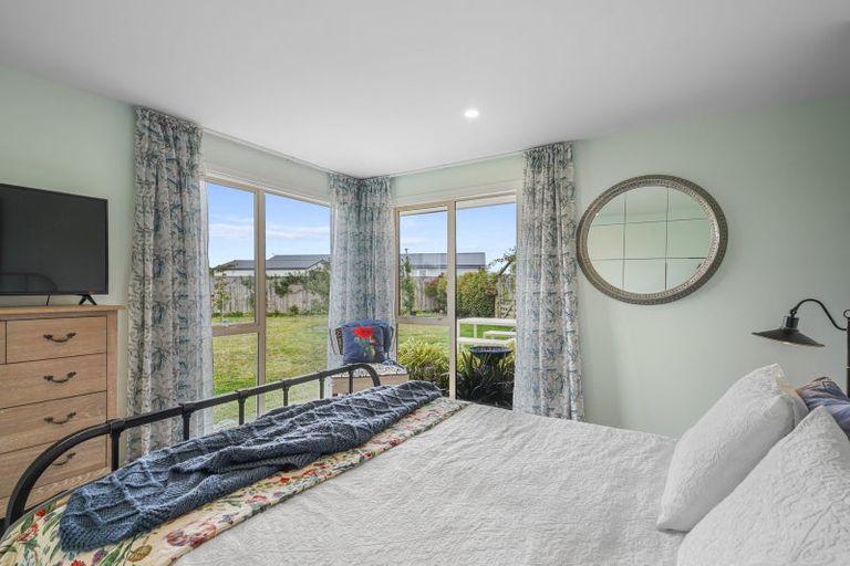 Photo of property in 4 Pukeko Way, Amberley, 7410
