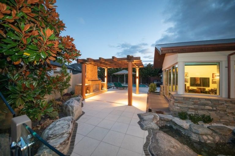 Photo of property in 16 Ihaka Street, Hokowhitu, Palmerston North, 4410