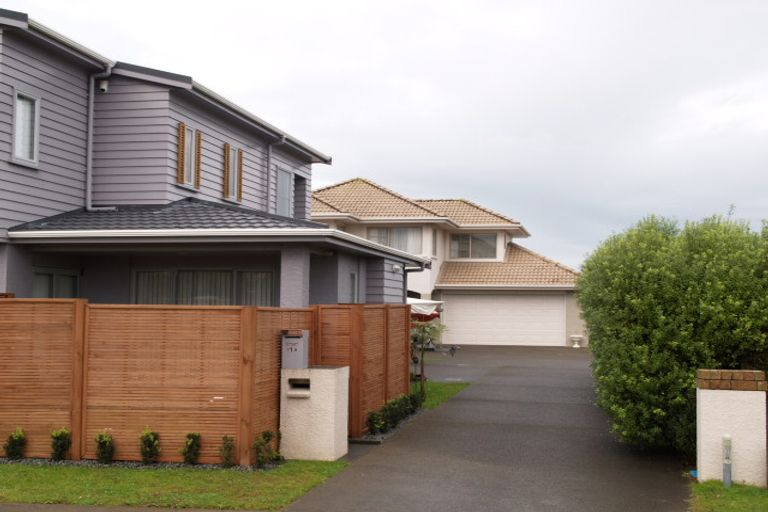 Photo of property in 11a Tolben Place, Golflands, Auckland, 2013