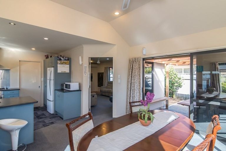 Photo of property in 94 Weggery Drive, Waikanae Beach, Waikanae, 5036