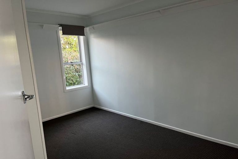 Photo of property in 99 Gloria Avenue, Te Atatu Peninsula, Auckland, 0610