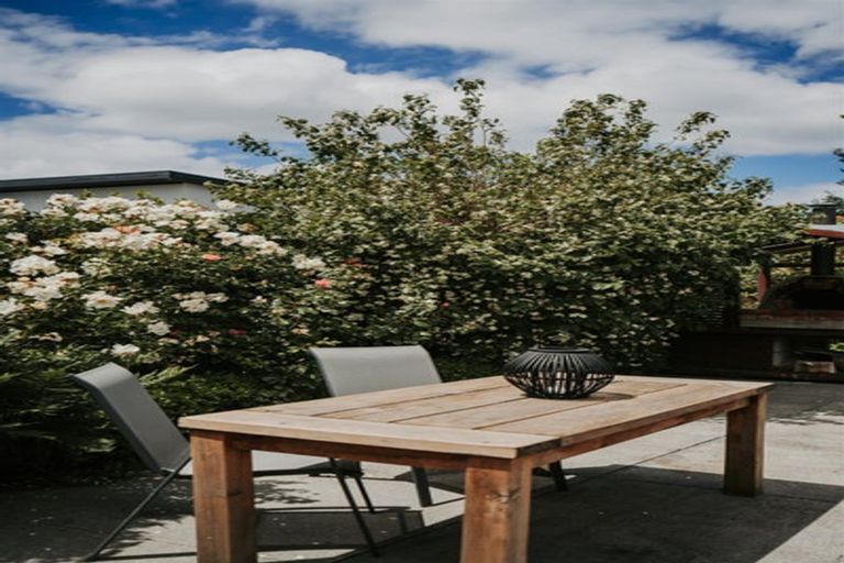 Photo of property in 17 Constitution Avenue, Milton, 9220