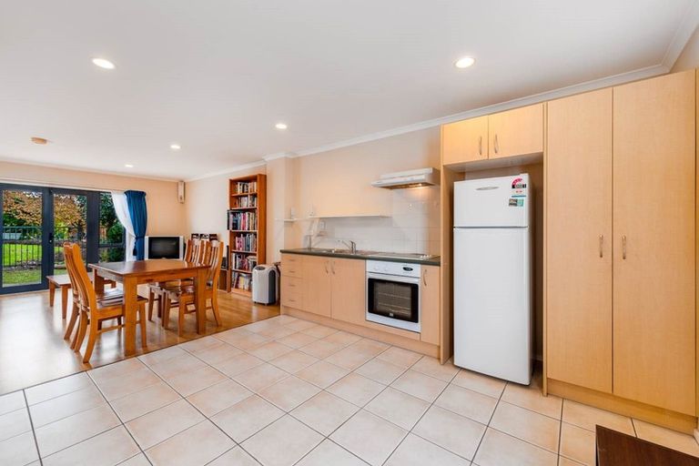 Photo of property in Tuscany Way, 21/3 Ambrico Place, New Lynn, Auckland, 0600