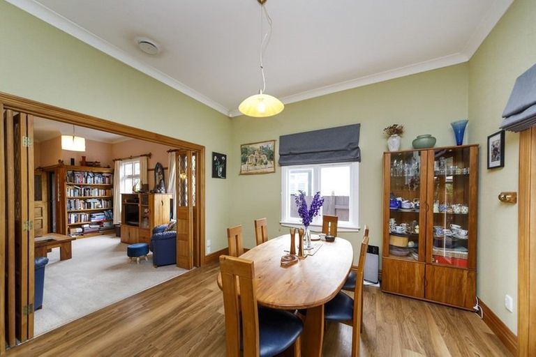 Photo of property in 9 Oxford Street, Hokowhitu, Palmerston North, 4410