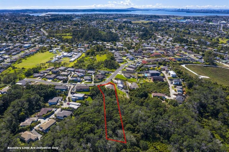 Photo of property in 84 Tiriwa Drive, Massey, Auckland, 0614