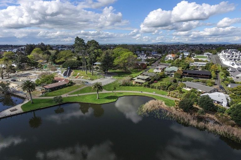 Photo of property in 102b Pembroke Street, Hamilton Lake, Hamilton, 3204