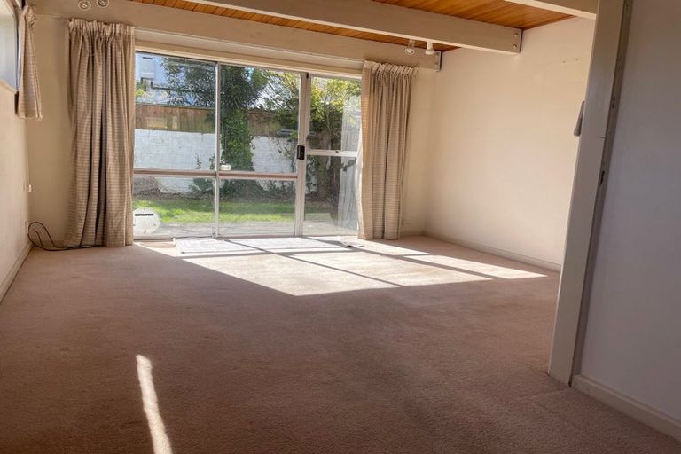 Photo of property in 2/108 Office Road, Merivale, Christchurch, 8014