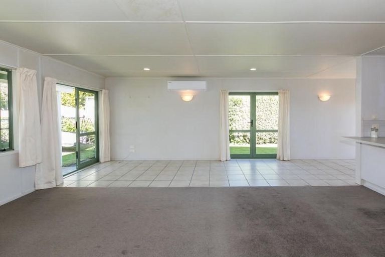 Photo of property in 810 Sylvan Road, Mayfair, Hastings, 4122