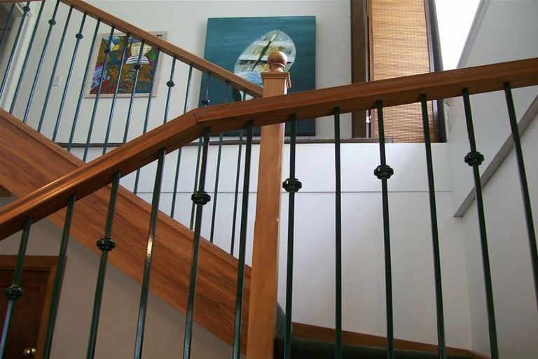 Photo of property in 27 Lower North Terrace, Kelburn, Wellington, 6012