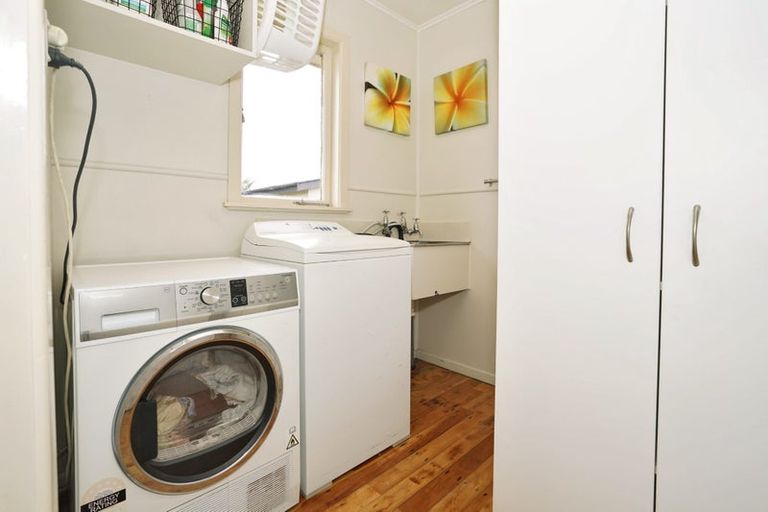 Photo of property in 18 Macmurdo Avenue, Glenview, Hamilton, 3206