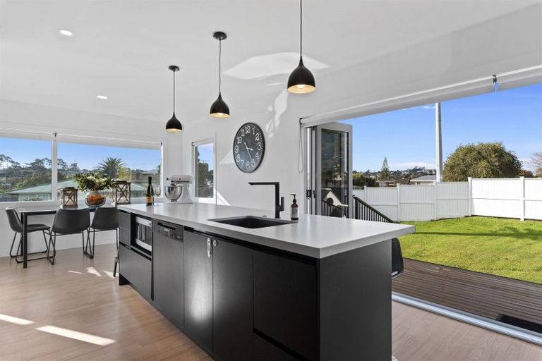 Photo of property in 2 Havelock Avenue, Forrest Hill, Auckland, 0620