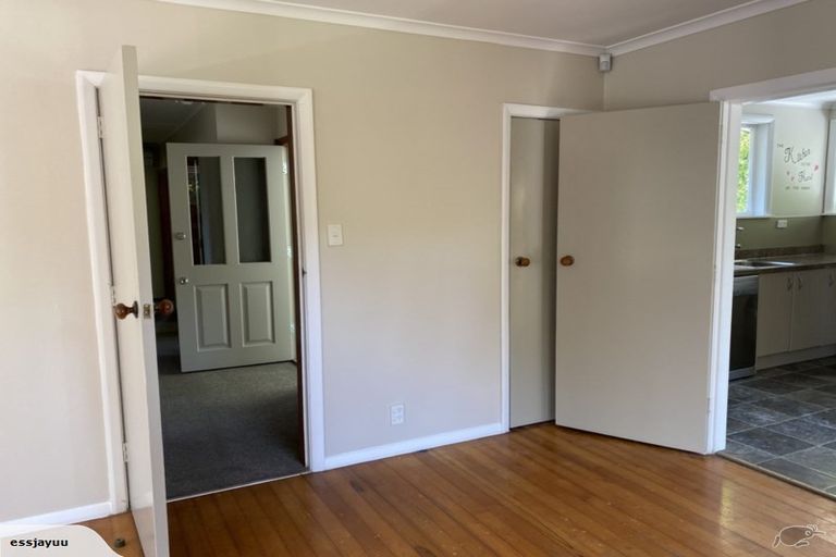 Photo of property in 1 Holdsworth Avenue, Trentham, Upper Hutt, 5018