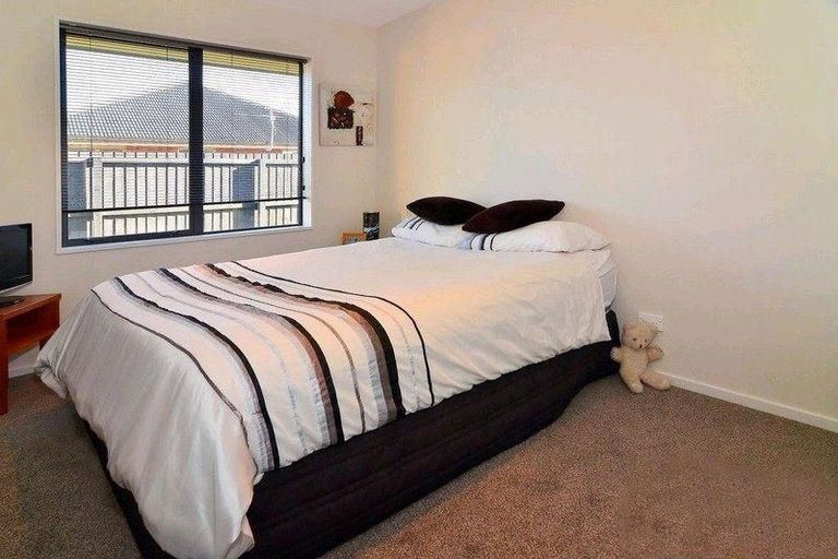 Photo of property in 42 Somerville Crescent, Aidanfield, Christchurch, 8025