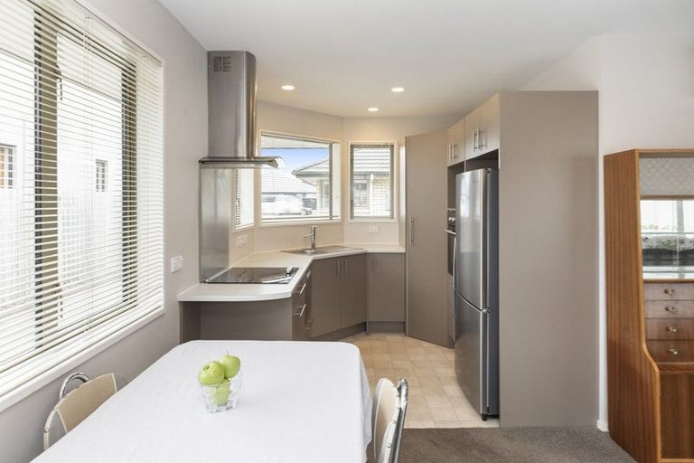 Photo of property in 2/67 Marshland Road, Shirley, Christchurch, 8061