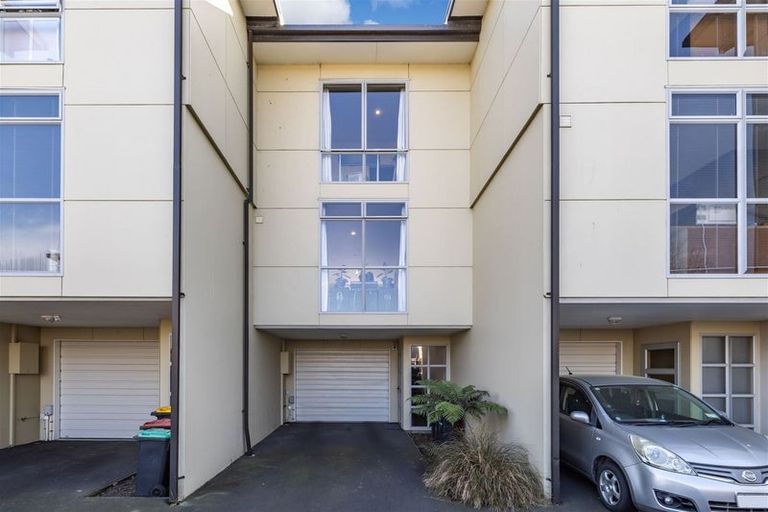 Photo of property in 9/54 Champion Street, Edgeware, Christchurch, 8013