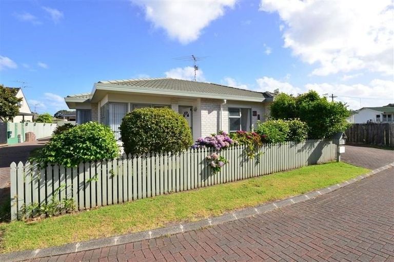 Photo of property in 1/494 Hibiscus Coast Highway, Orewa, 0931