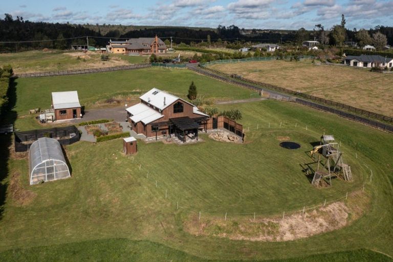 Photo of property in 17 Sarona Park Drive, Omanawa, Tauranga, 3171