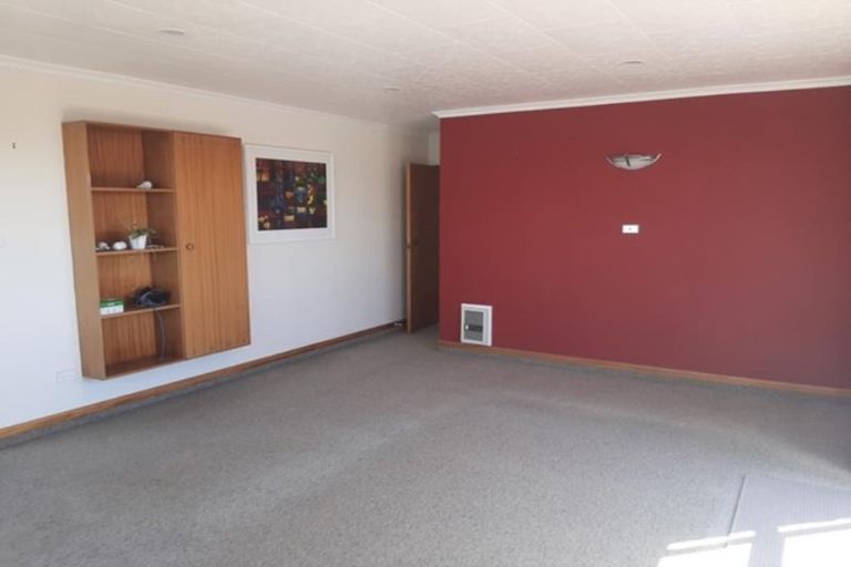Photo of property in 2/22 Dartmoor Avenue, Westown, New Plymouth, 4310