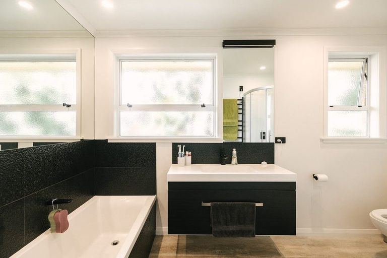 Photo of property in 390 Botanical Road, West End, Palmerston North, 4412