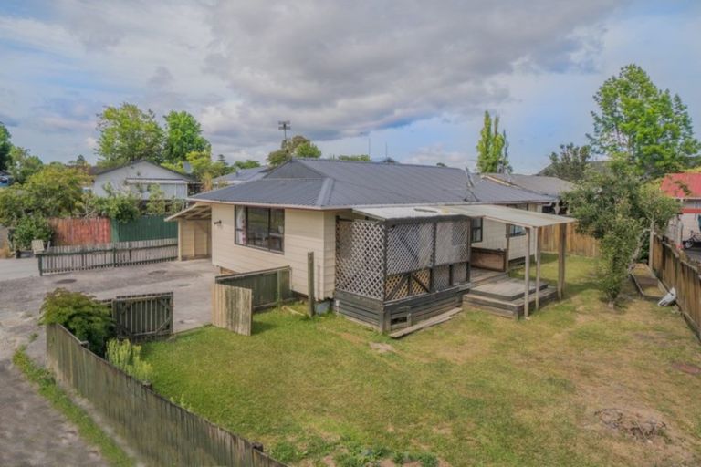 Photo of property in 1/158 Universal Drive, Henderson, Auckland, 0610