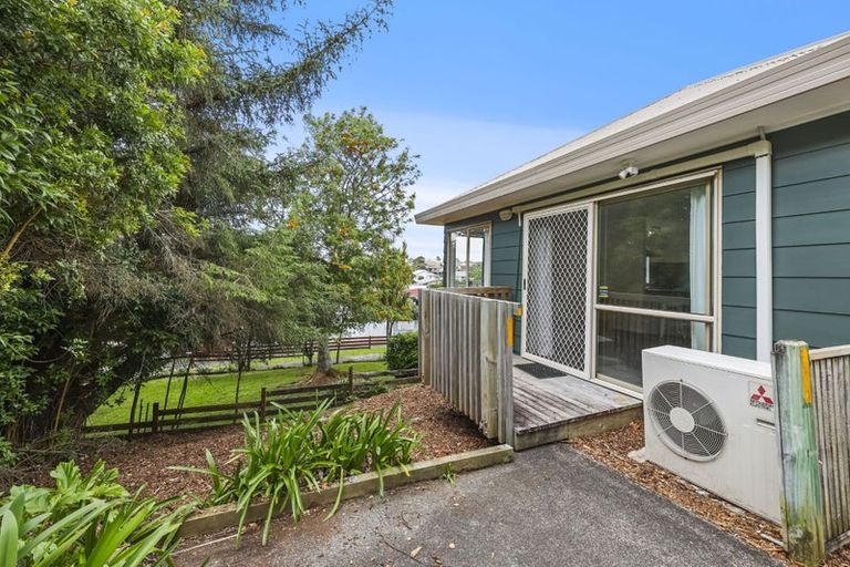 Photo of property in 19b Landow Place, Henderson, Auckland, 0612