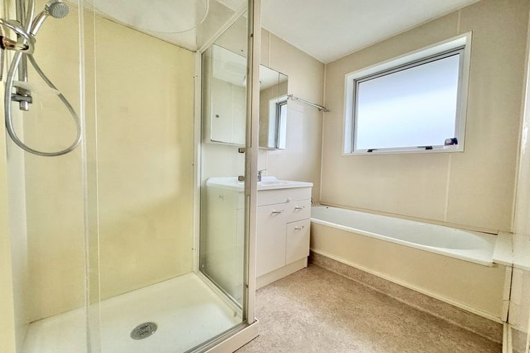 Photo of property in 4/100 Office Road, Merivale, Christchurch, 8014