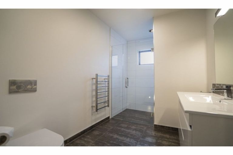 Photo of property in 4 Barker Place, Waikiwi, Invercargill, 9810