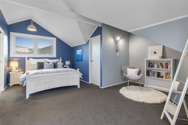 Photo of property in 13 Miraka Place, Birkenhead, Auckland, 0626