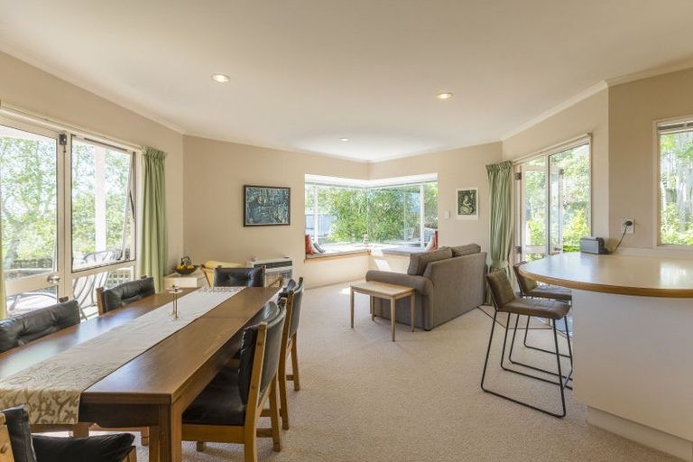 Photo of property in 7 Amokura Street, Waikanae, 5036