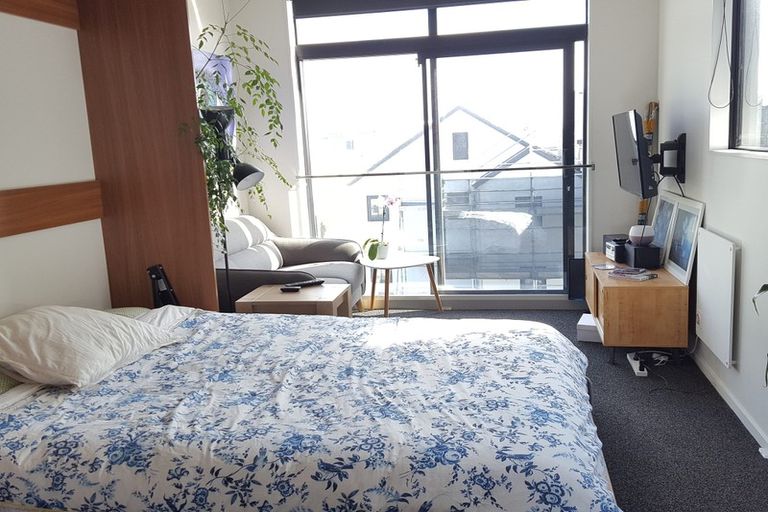 Photo of property in 3a Luxton Place, Mount Pleasant, Christchurch, 8081