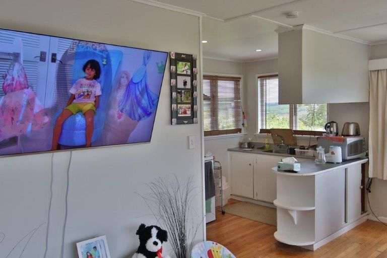 Photo of property in 15 Yorke Road, Haruru, 0204