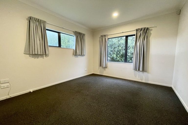 Photo of property in 54 Blake Road, Mangere East, Auckland, 2024