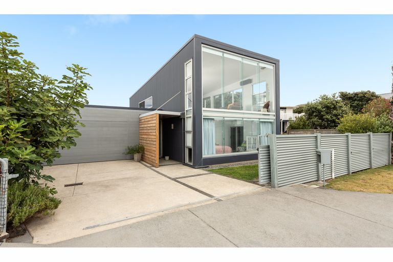 Photo of property in 1340 Papamoa Beach Road, Papamoa Beach, Papamoa, 3118