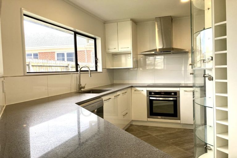 Photo of property in 2/279 Hobsonville Road, Hobsonville, Auckland, 0618