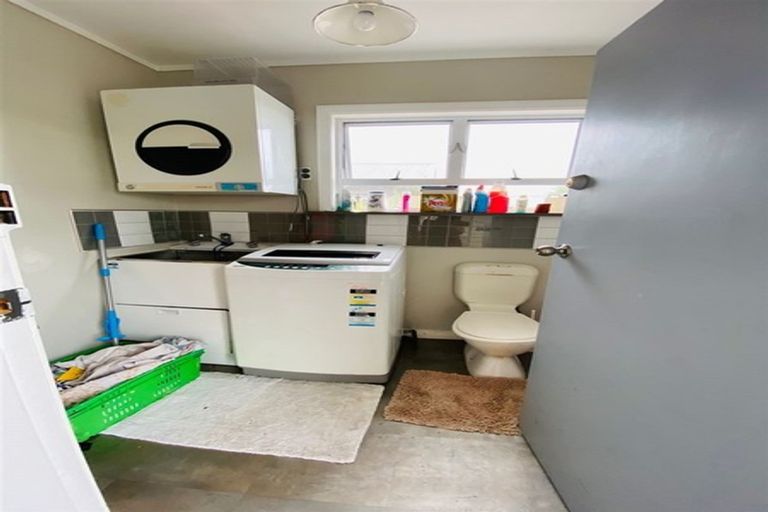 Photo of property in 85 Bartholomew Road, Levin, 5510