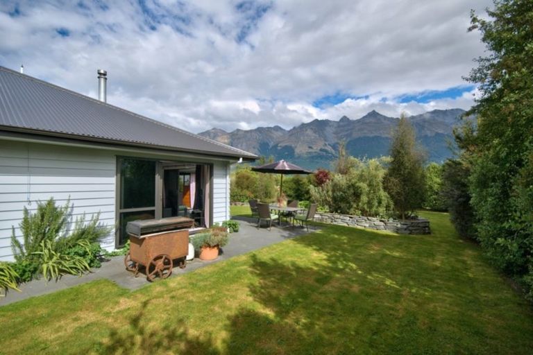 Photo of property in 8 Lochburn Avenue, Glenorchy, 9372