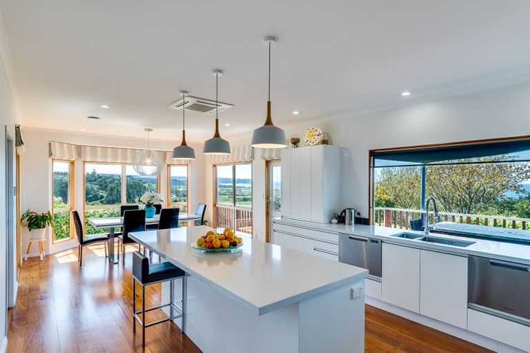 Photo of property in 787 Main North Road, Bay View, Napier, 4182