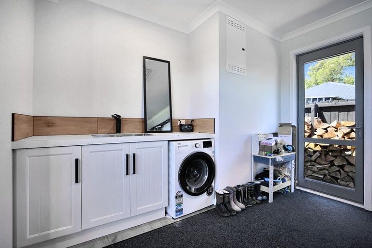 Photo of property in 8 Kelburn Place, Tinwald, Ashburton, 7700