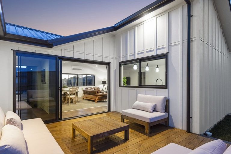 Photo of property in 18 Okataina Street, Pyes Pa, Tauranga, 3112