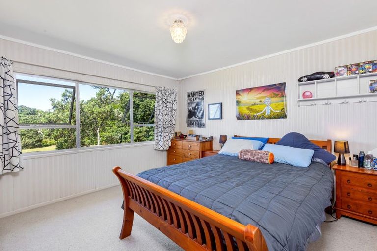 Photo of property in 121 Pacific Parade, Army Bay, Whangaparaoa, 0930
